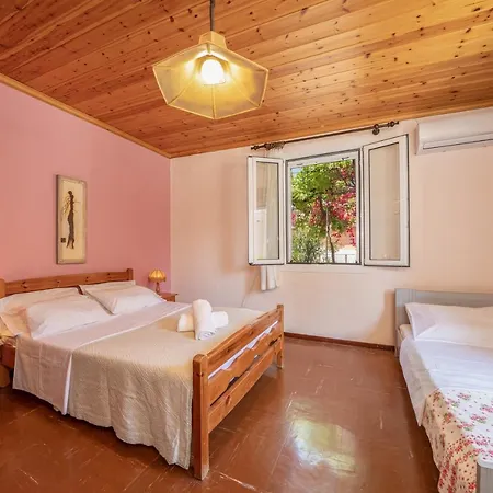 Nyaraló Artemis House