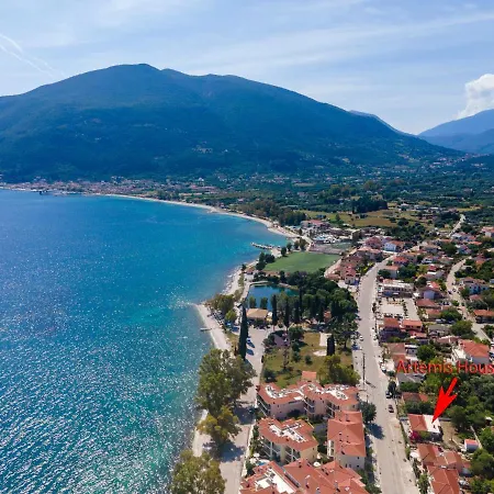 Semesterbostad Artemis House Karavomylos